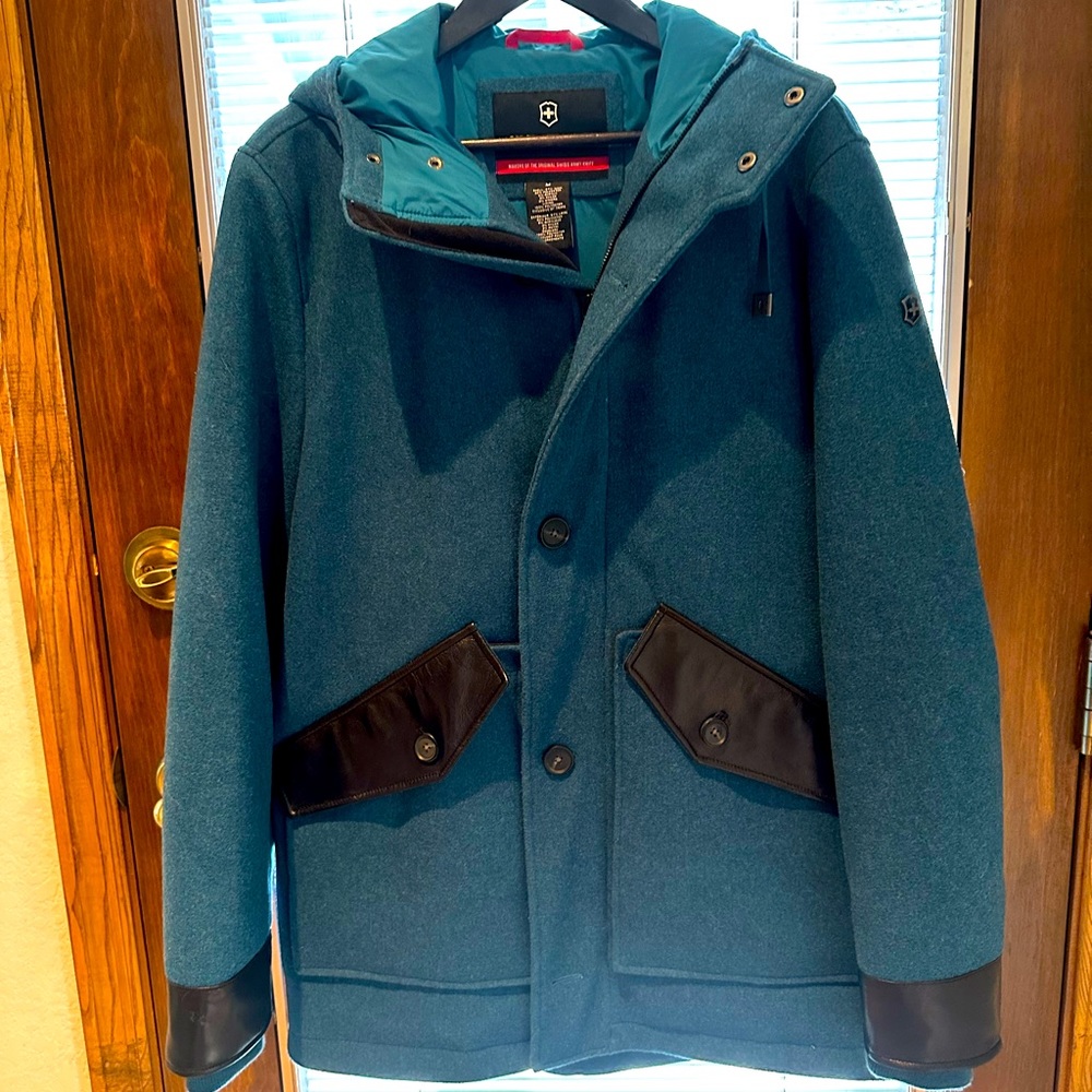 COPY - It is very sharp on! Wool with black leather trim. Removable hood. Size …